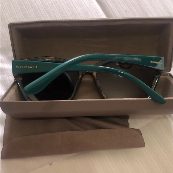 BCBGMAXAZRIA sunnies
